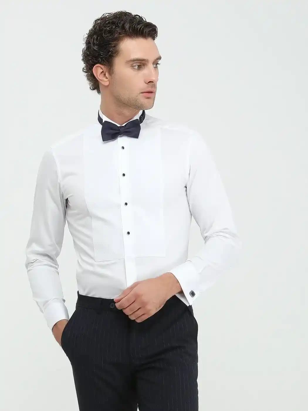 Smokin Gömlek Nedir, Moda Dünyasında Yeri ve Stil İpuçlarıyla Zamansız Şıklık