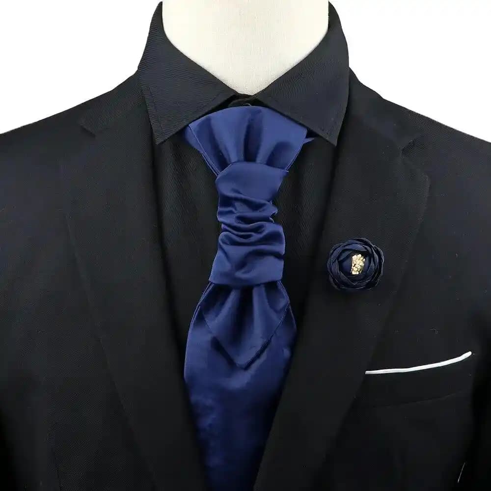 Smokin Kravatlar: Tarihçesi ve Günümüz Moda Trendleri Hakkında Detaylı Bilgi