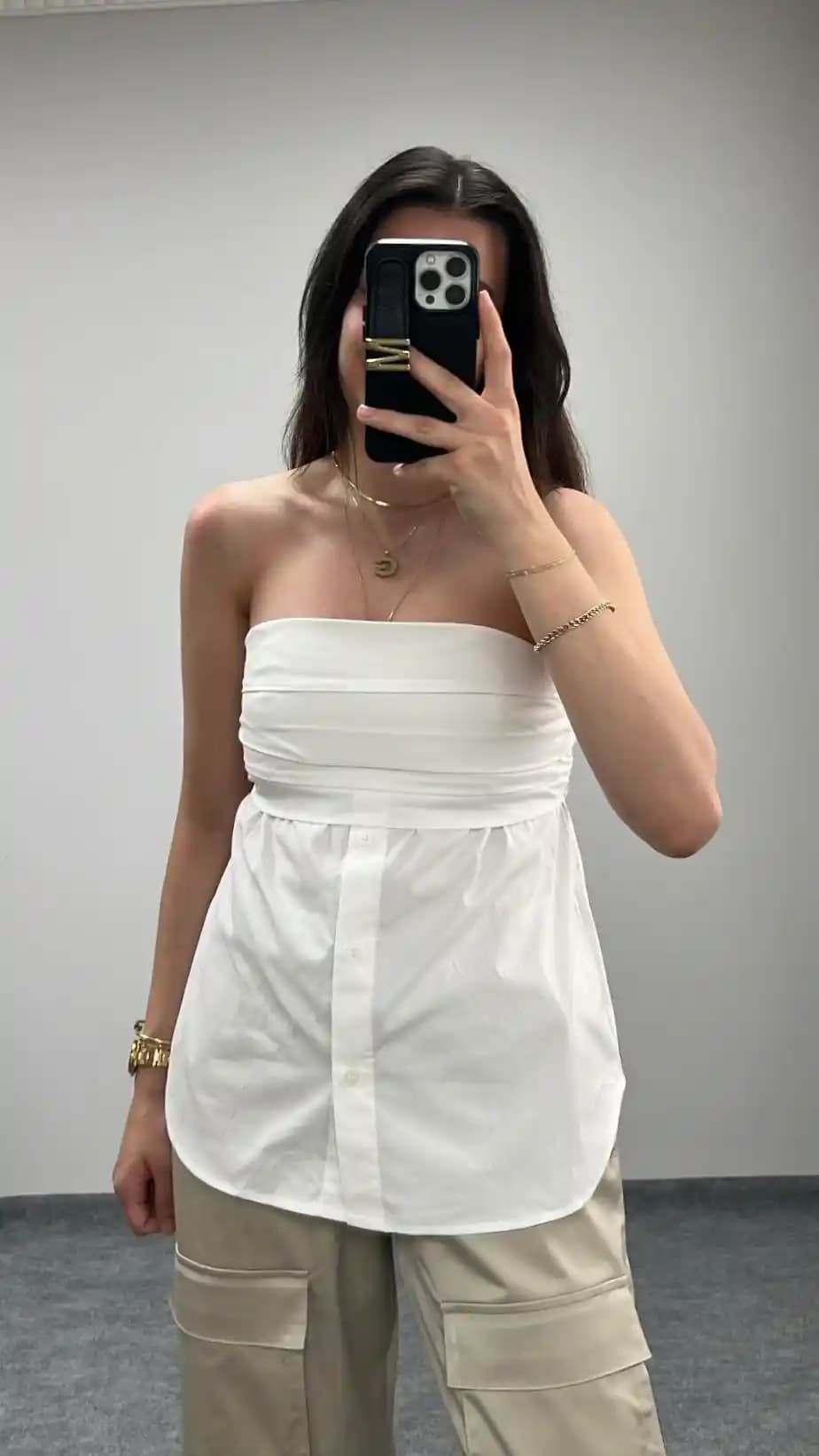 Straplez Gömlekler: Moda Dünyasında Şıklık ve Cesaretin Buluşması