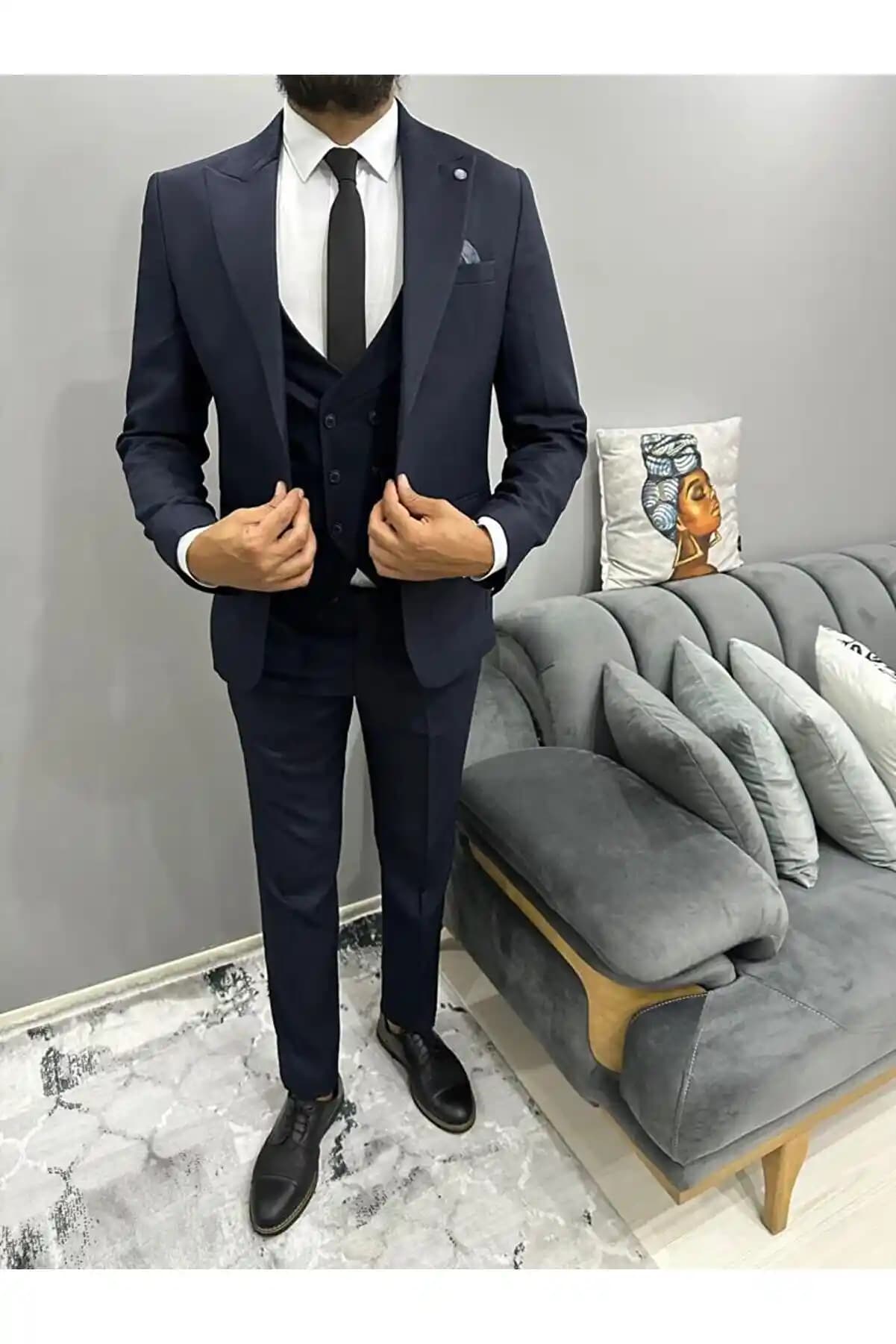 Takım Elbise ve Papyon: Erkek Şıklığında Klasik ve Modern Trendler