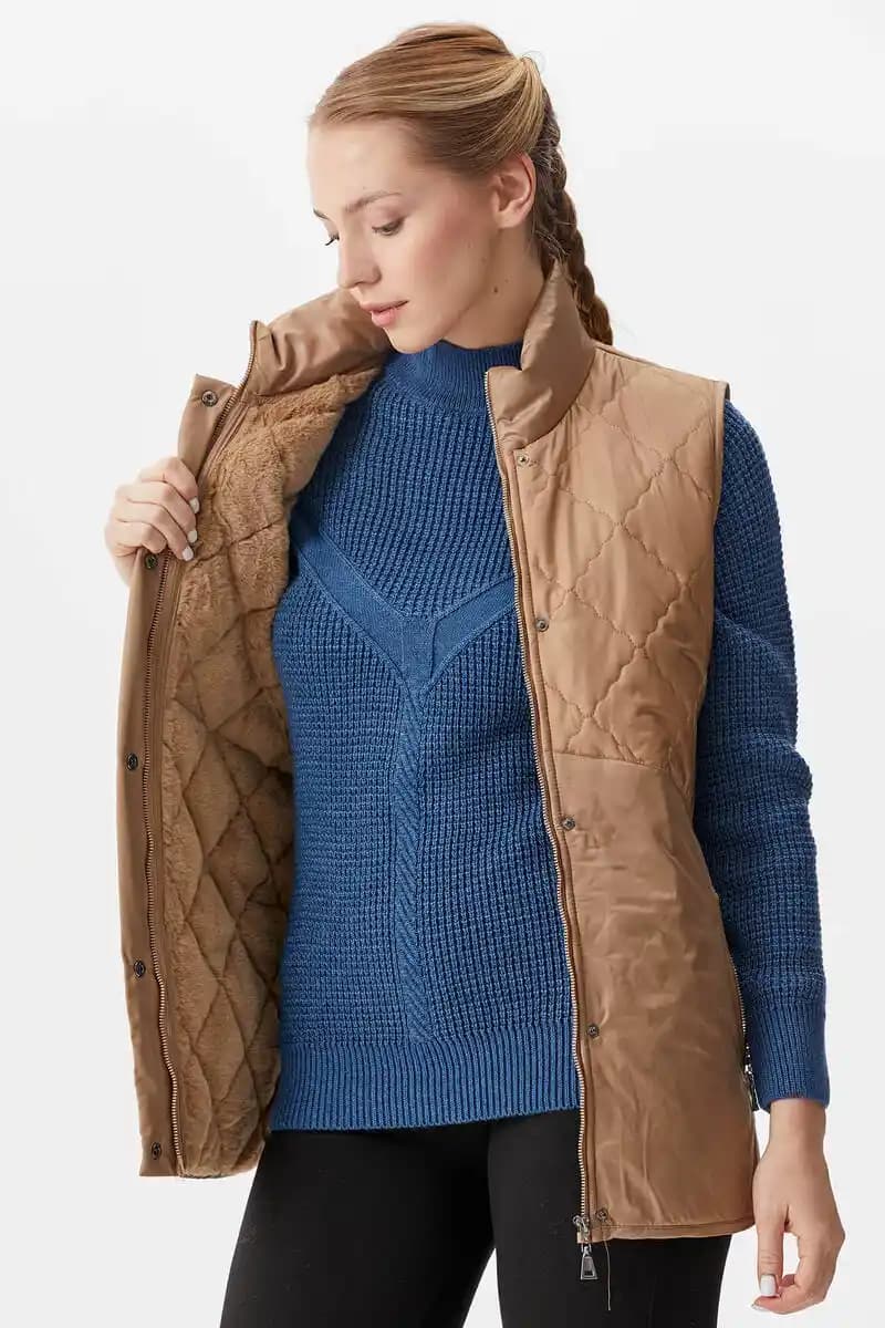 Takım İçi Yeleğin Moda Dünyasındaki Yeri ve Güncel Trendler Analizi