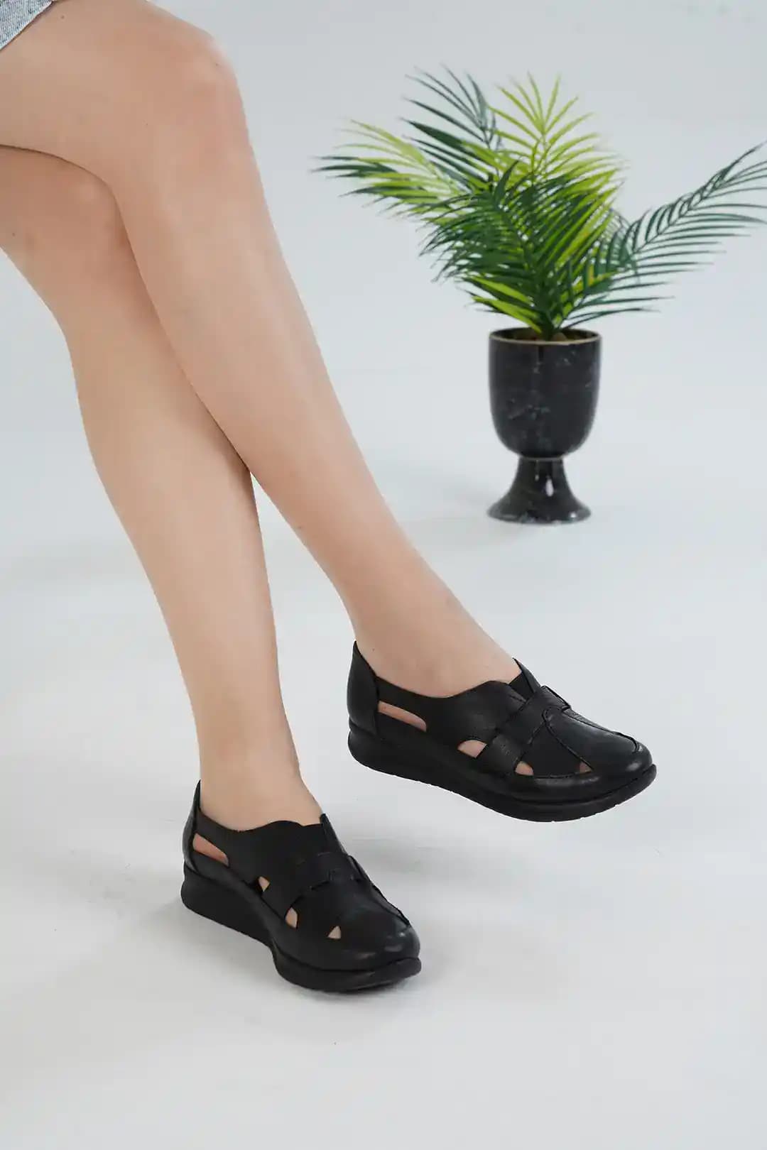 Taraklı Ayaklar İçin Uygun Ayakkabı Seçimi ve Moda Trendleri 2023