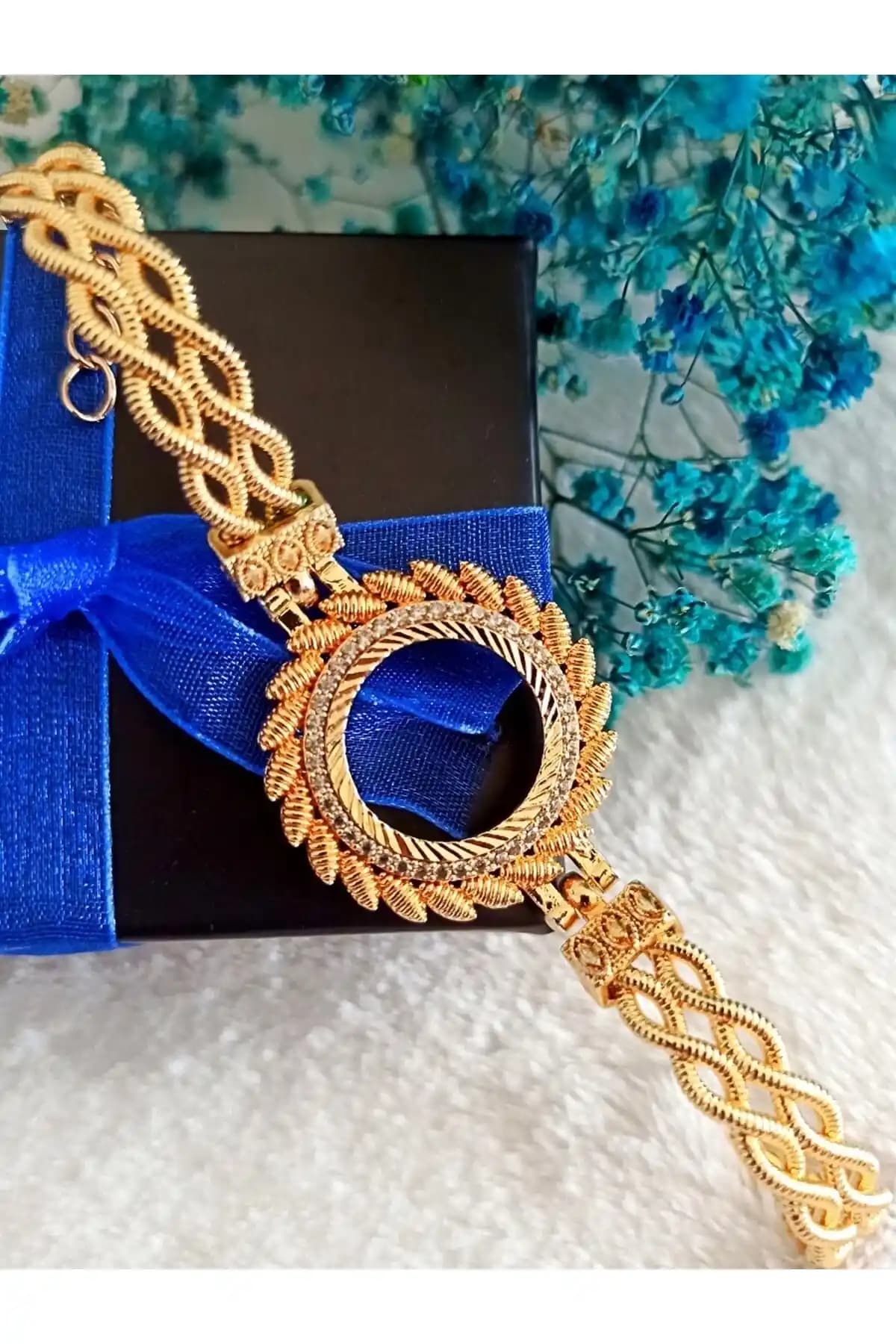 Tarz Takı Seçimiyle Kişisel Stilini Yansıtmanın Temel İpuçları ve Trendler