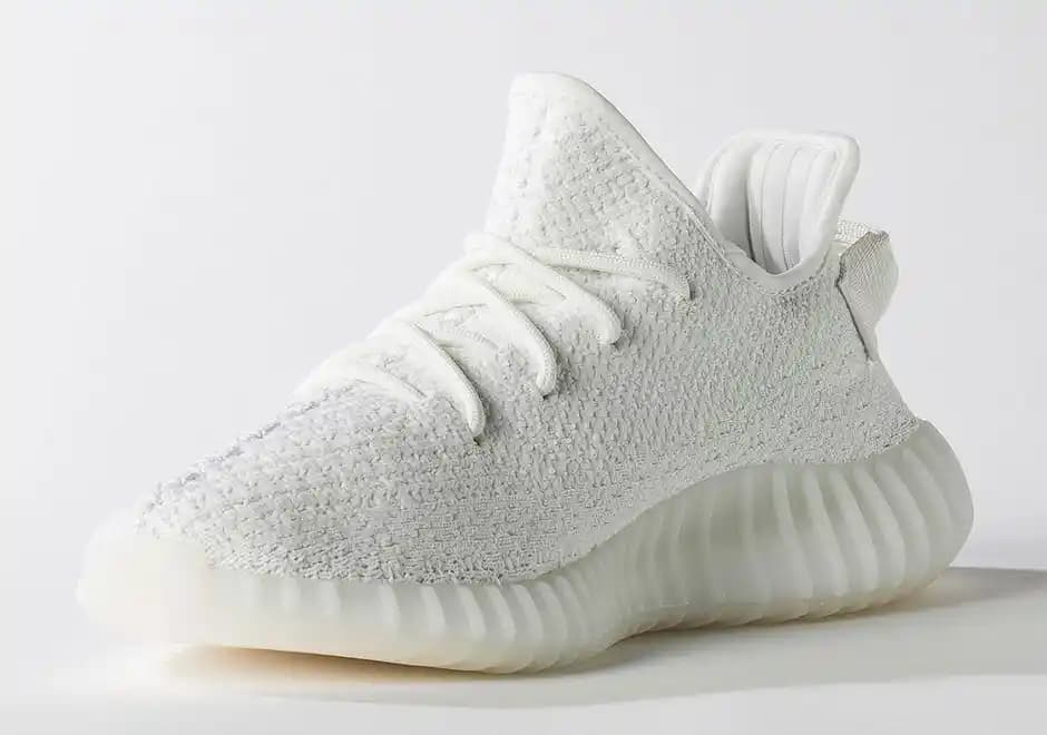 Yeezy Beyaz Modelleri: Moda Dünyasında Yenilik ve Şıklığın Temsilcisi
