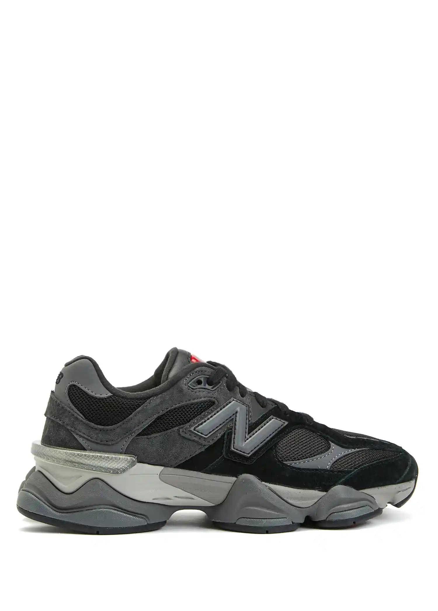 Yeni Balance 9060 Siyah Kadın Ayakkabıları: Moda ve Konforun Modern Buluşması