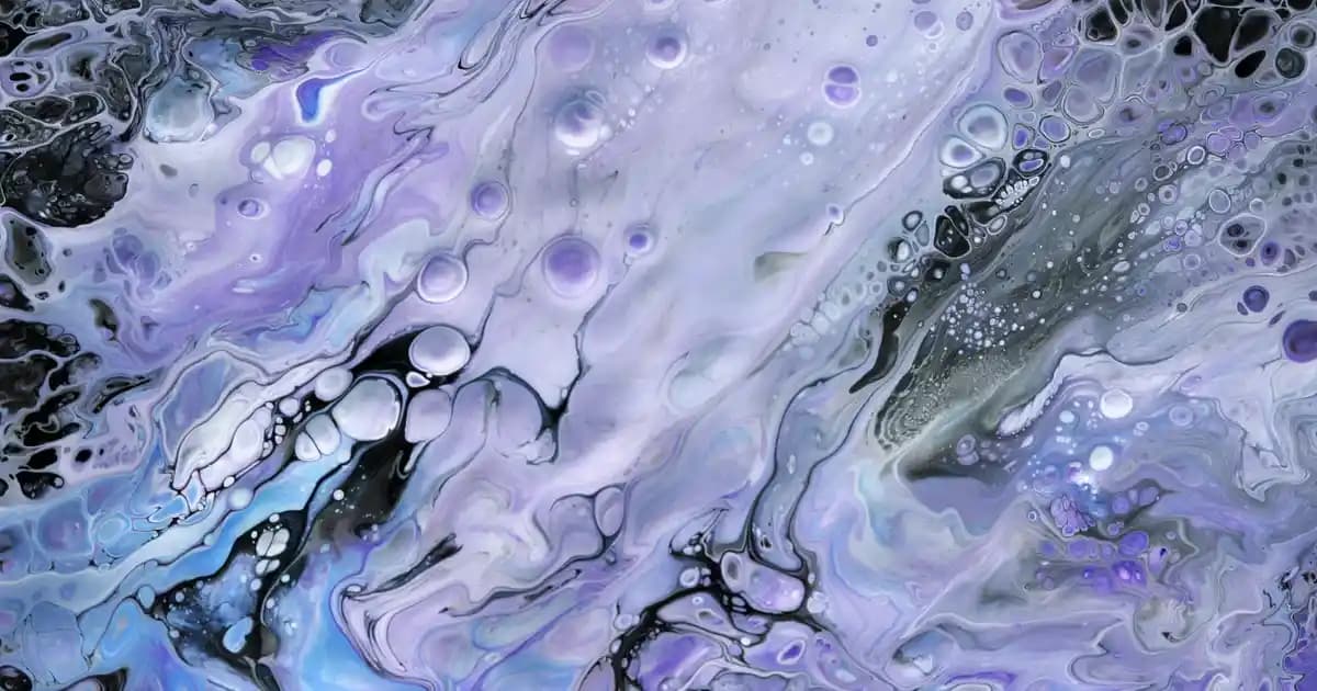 Erkekler İçin Geniş Kesim Pantolonlar: Konfor ve Şıklığın Modern Buluşması