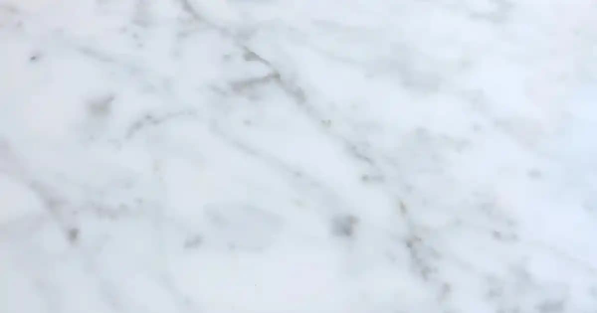Kadın Deri Ceketler: Modanın Vazgeçilmez Şık ve Dayanıklı Parçası