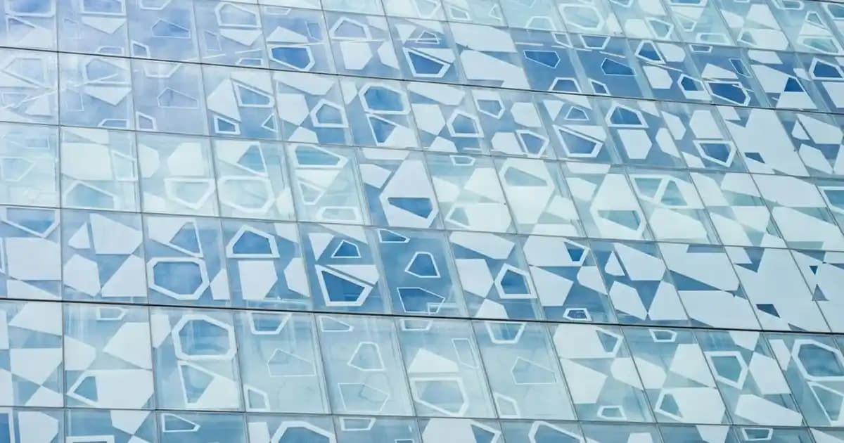 Kadınlar İçin Tüylü Mont Modelleri ve Kombin İpuçları 2024