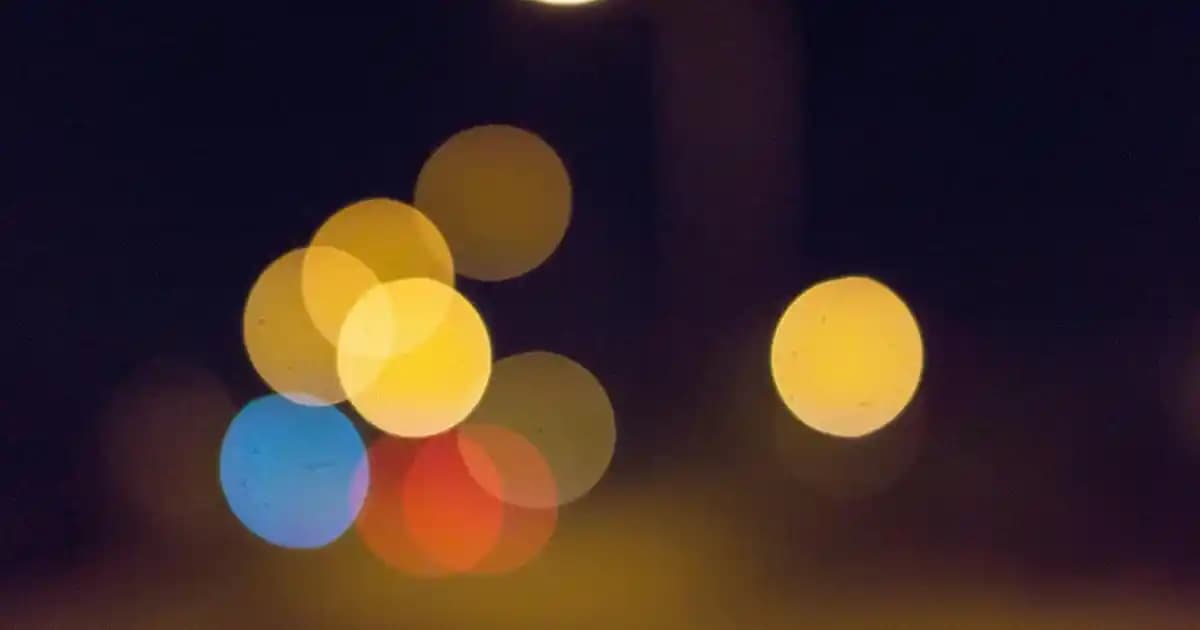 2025'te Kırmızı Elbise ile Cesaretinizi ve Şıklığınızı Zirveye Taşıyın