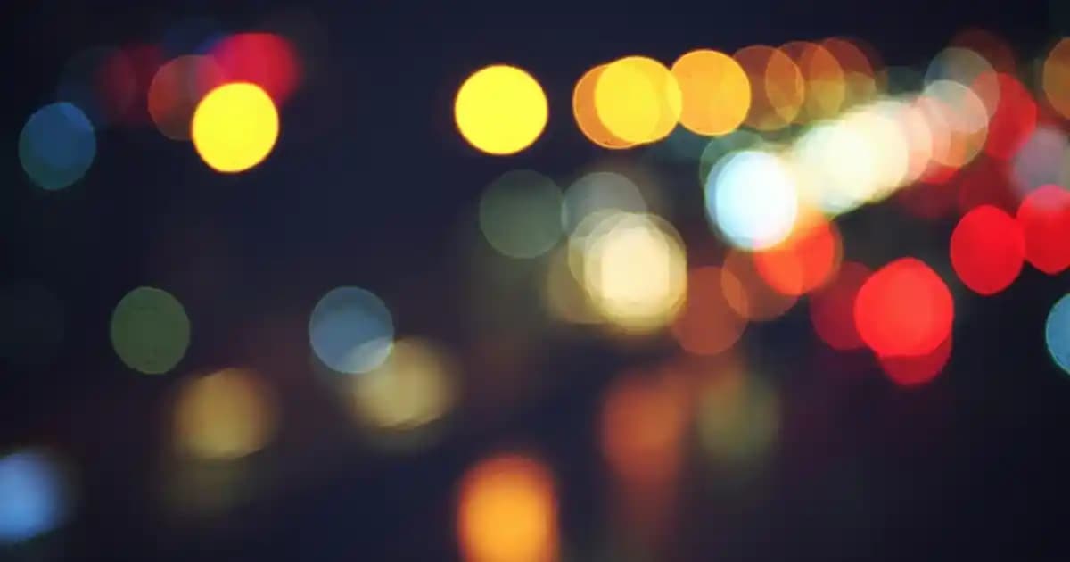 2025'te Ofis Şıklığınızı Zirveye Taşıyacak Kadın Ofis Elbiseleri