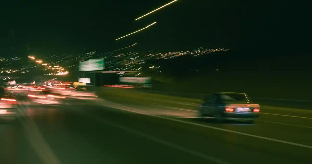 Siyah Polo Gömleklerin Modadaki Yeri ve Kombinasyon İpuçları