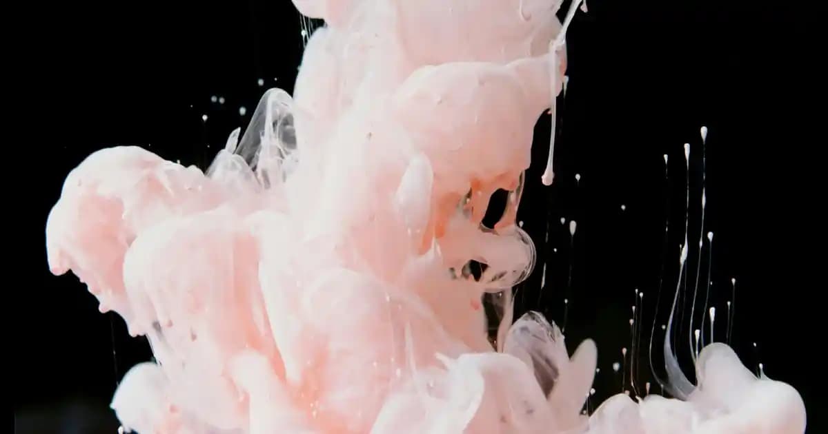 2025'te Zara Geniş Paça Pantolonlarıyla Şıklık ve Rahatlık Devrimi