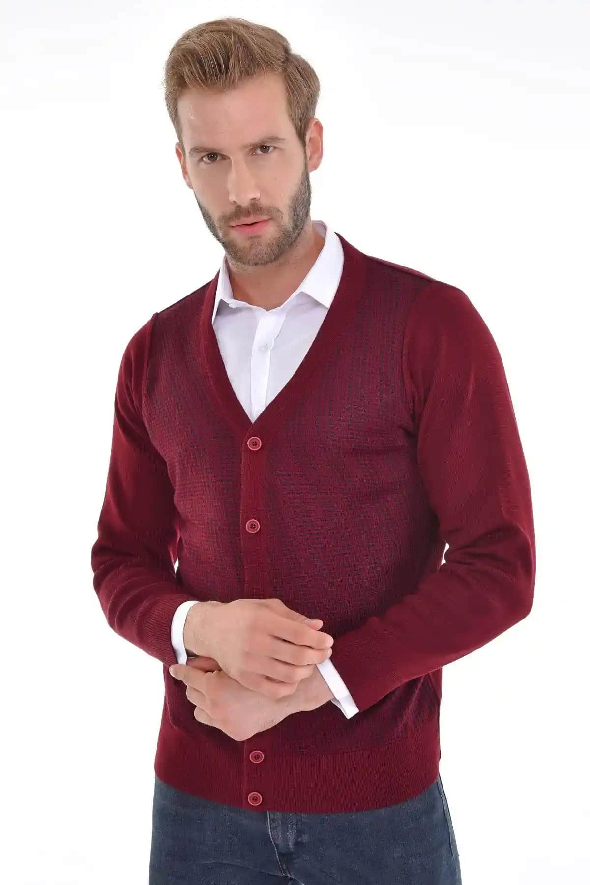 Çelik Hırka Modelleri ve Stil Önerileri: Moda ve Fonksiyonelliğin Buluşması