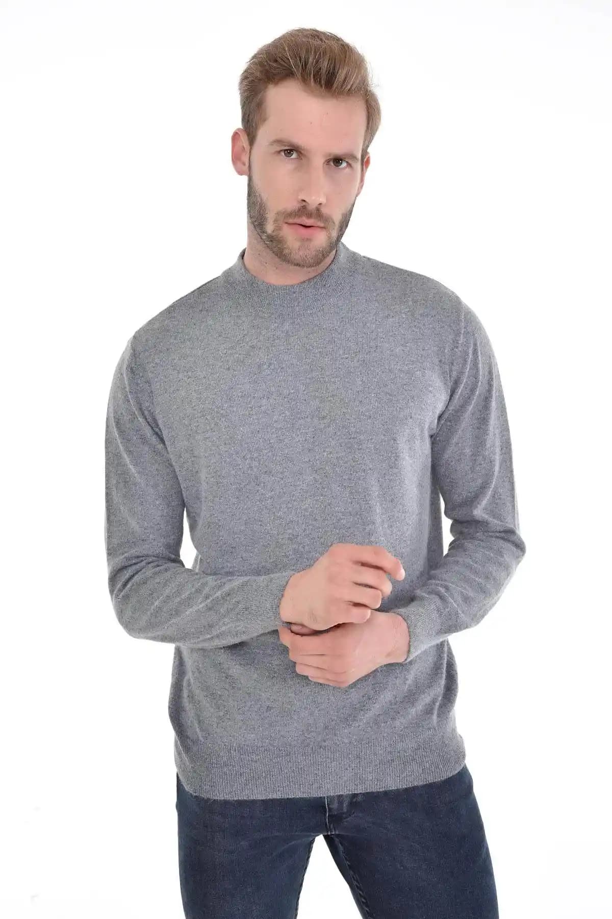 Çelik Örgü Erkek Kazakları: Modern Stil ve Dayanıklılığı Bir Arada Sunar