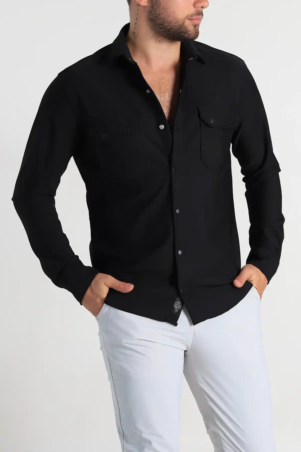 Çıt Çıt Düğmeli Erkek Gömlekleri: Modern Tasarım ve Fonksiyonellik Bir Arada