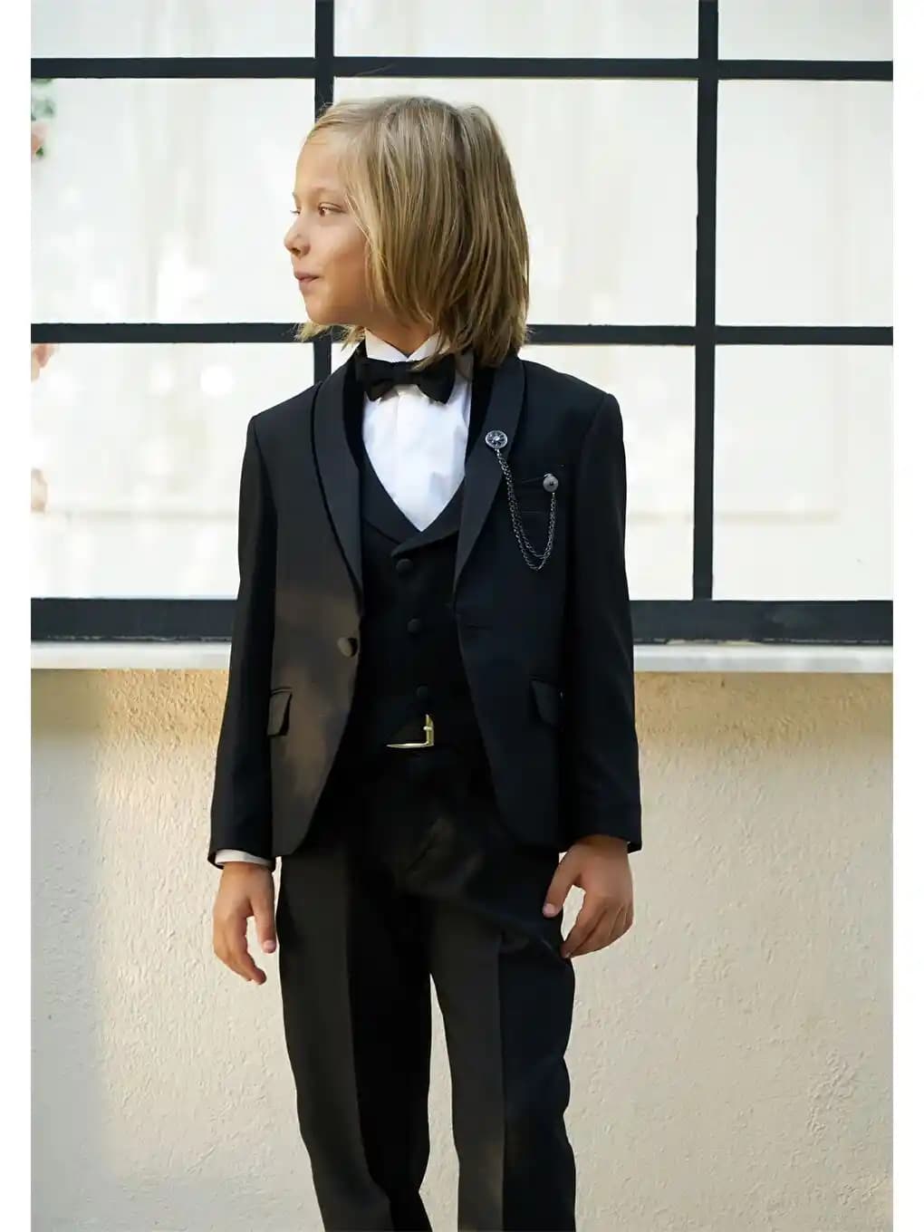 Çocuklar İçin Siyah Takım Elbise Modelleri ve Trendleri Hakkında Kapsamlı Bilgi