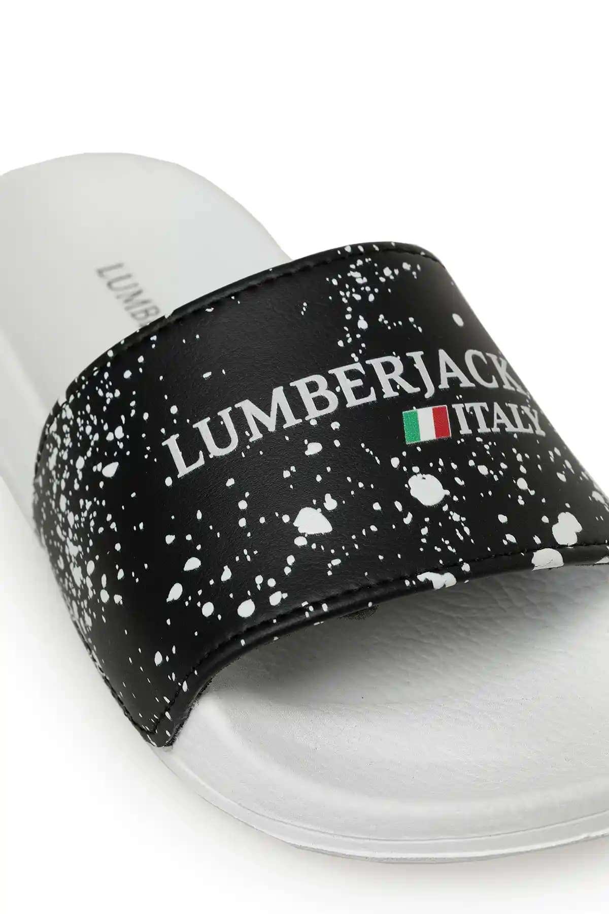 Erkek Çocuk Modasında Trendler ve Konforu Bir Arada Sunan Terlik Seçenekleri