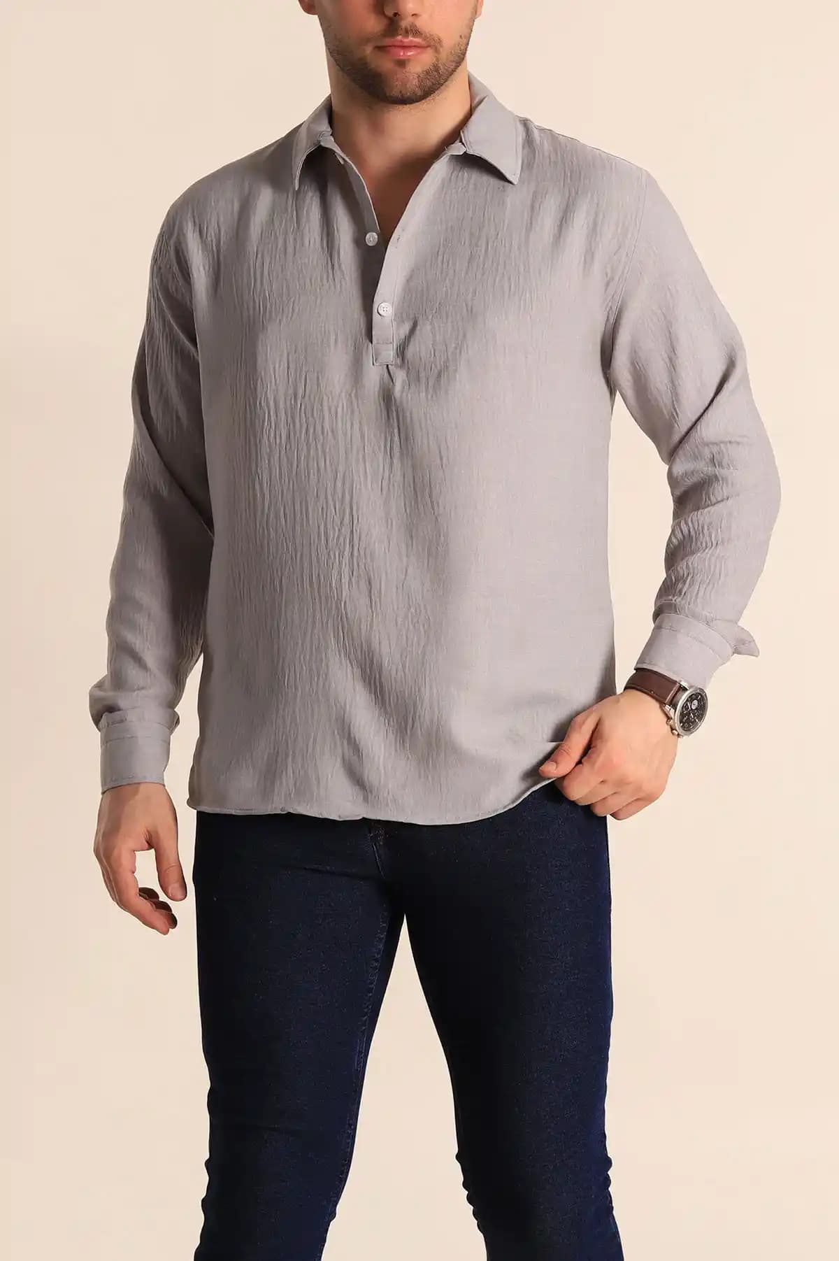 Erkek Giyiminde Yarım Düğmeli Gömleklerin Stil ve Kombinasyon İpuçları