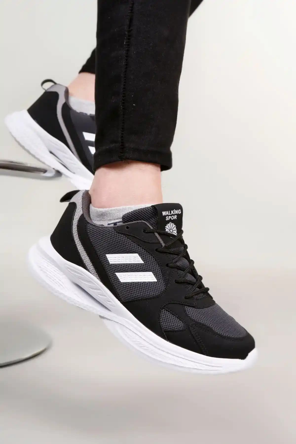 Erkek Spor Ayakkabısı Seçerken Dikkat Edilmesi Gerekenler ve Trendler