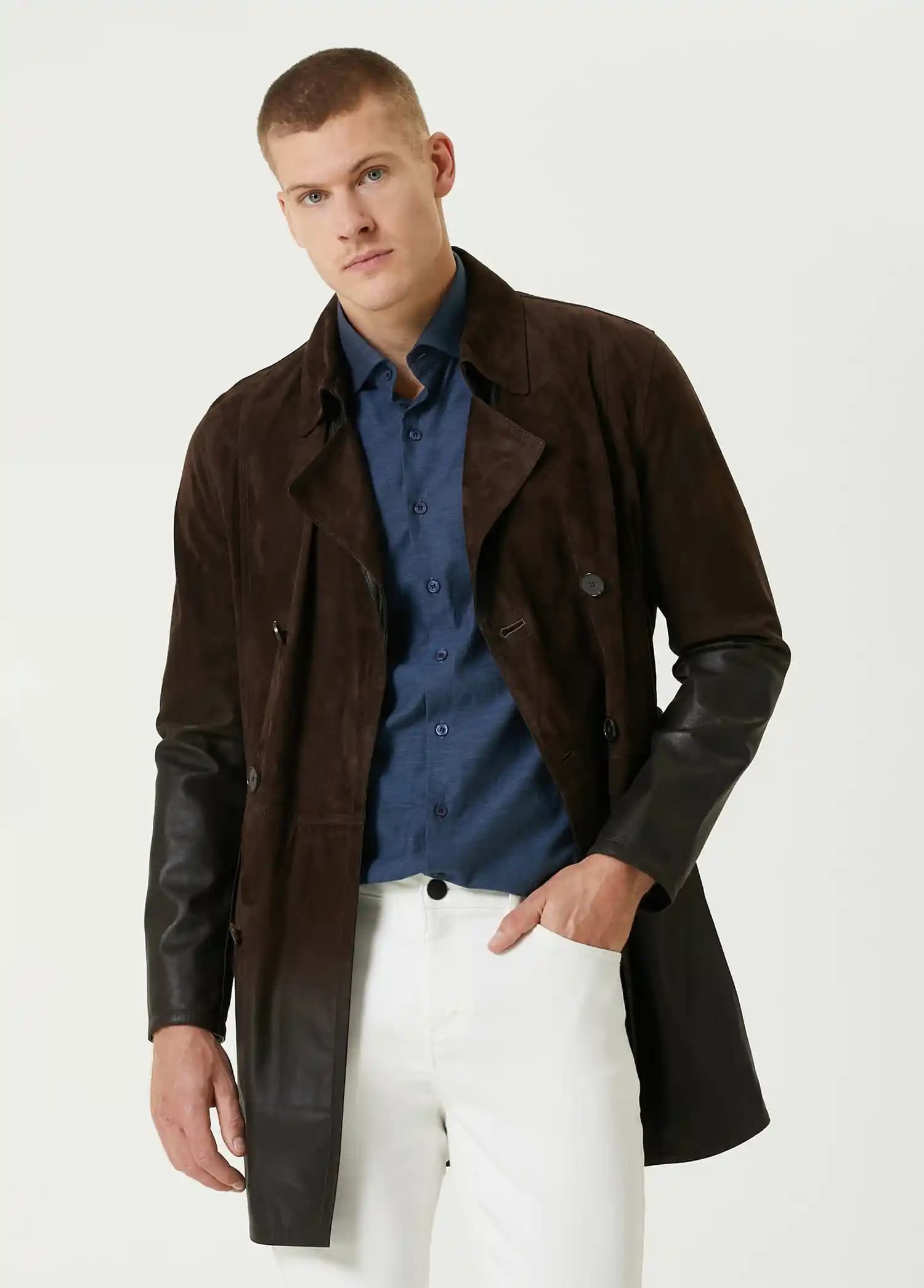 Erkekler İçin Süet Kabanlar: Şıklık ve Konforun Modern Buluşması