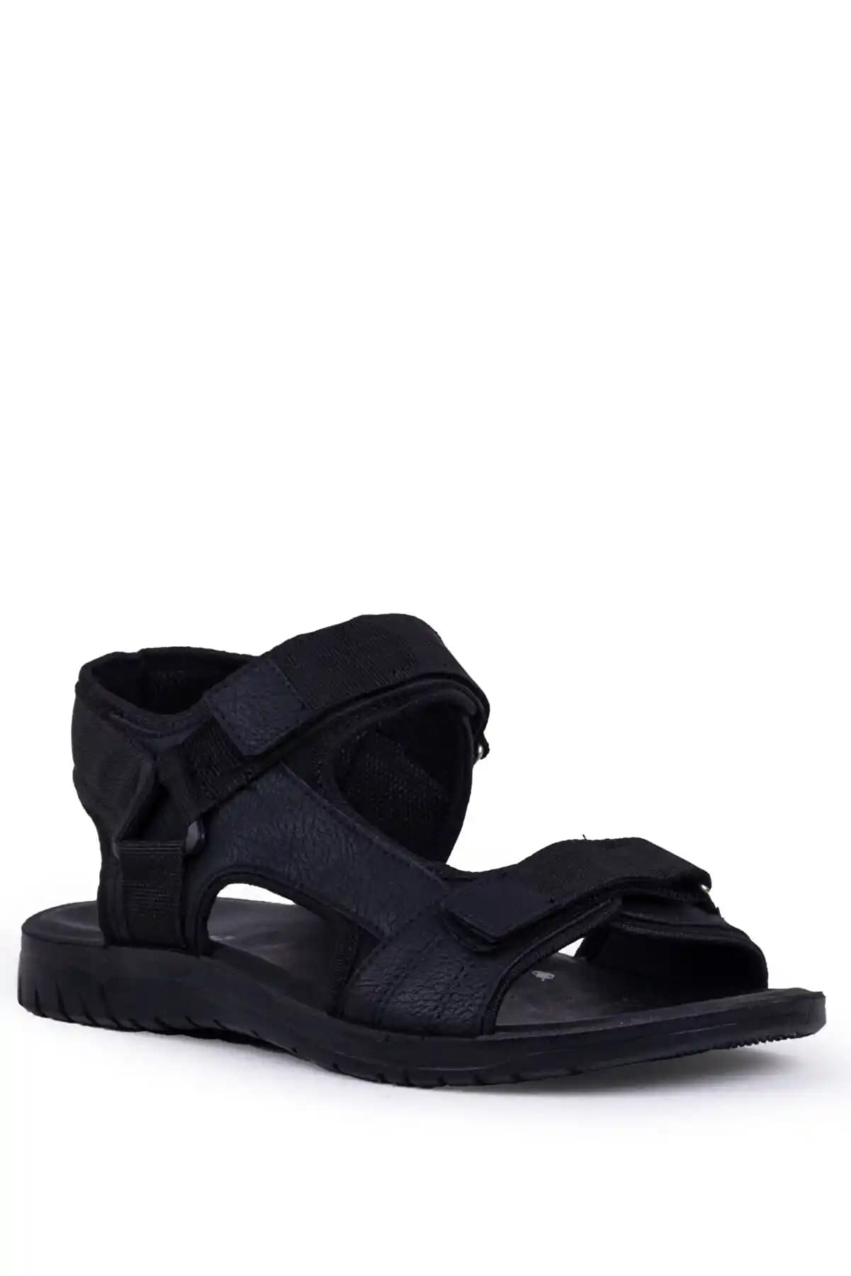 Erkekler İçin Terletmeyen Terlikler: Konfor ve Şıklığı Bir Arada Sunan Modeller