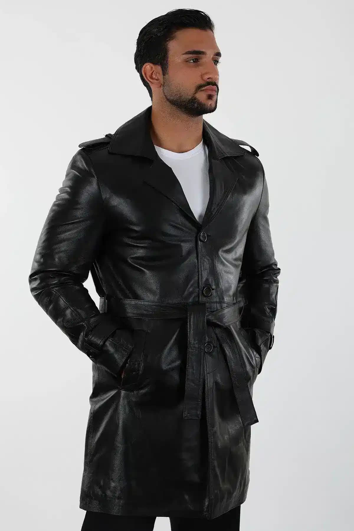Erkekler İçin Uzun Deri Kaban: Moda ve Stil Rehberi 2024