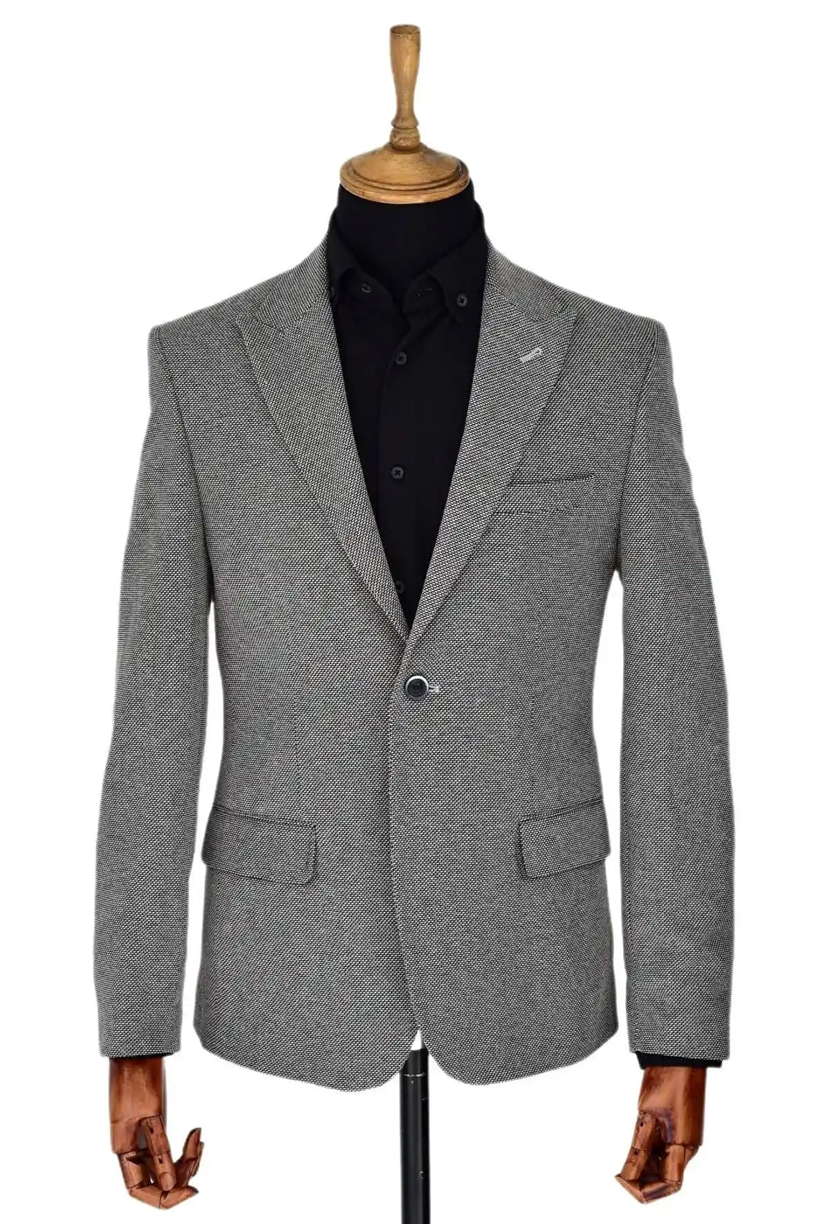 Günlük ve Şık Kullanım İçin Modern Spor Ceketleri Modelleri ve Trendleri