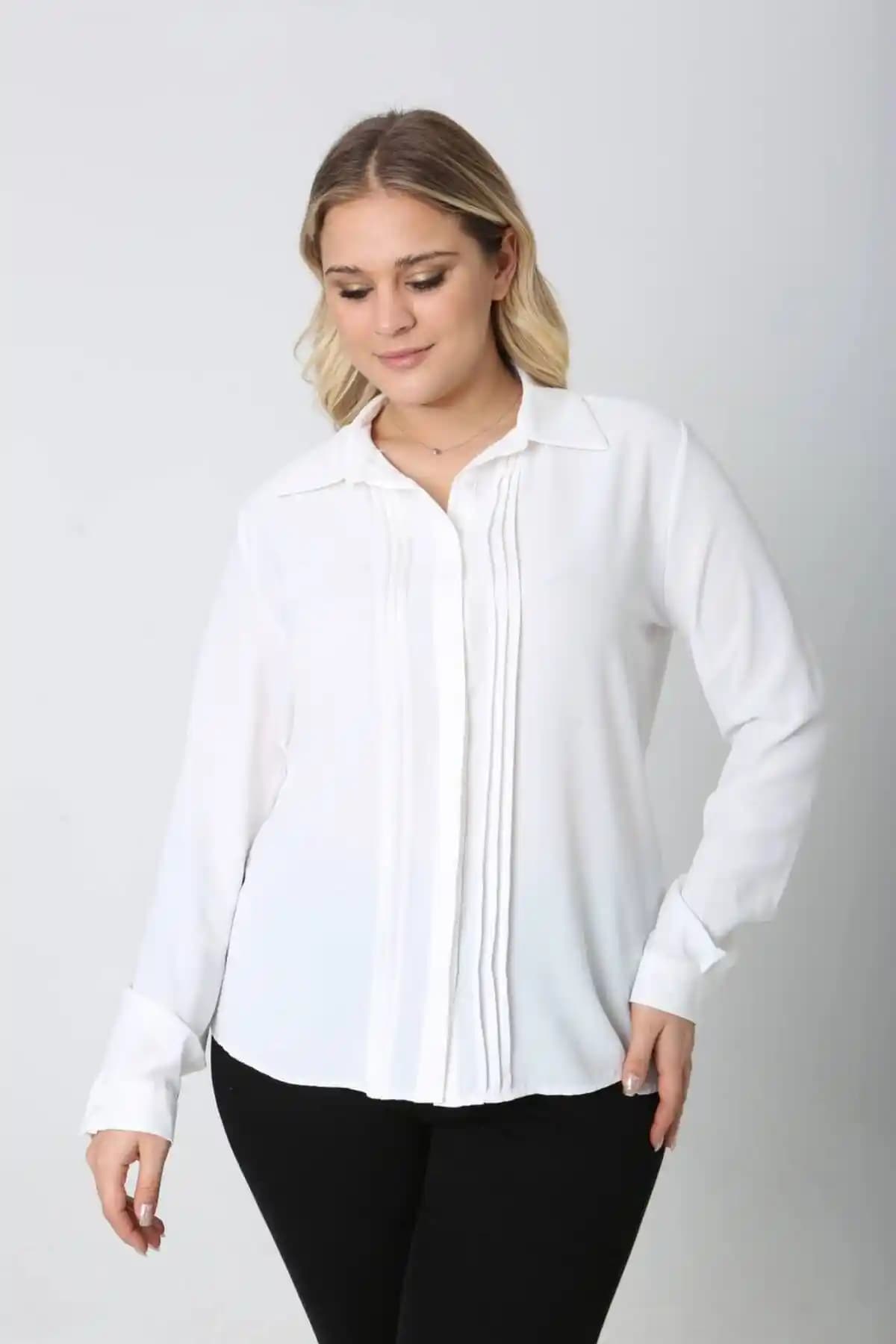 Kadın Gömlekleri: Güncel Trendler, Stil Önerileri ve Zarif Seçenekler