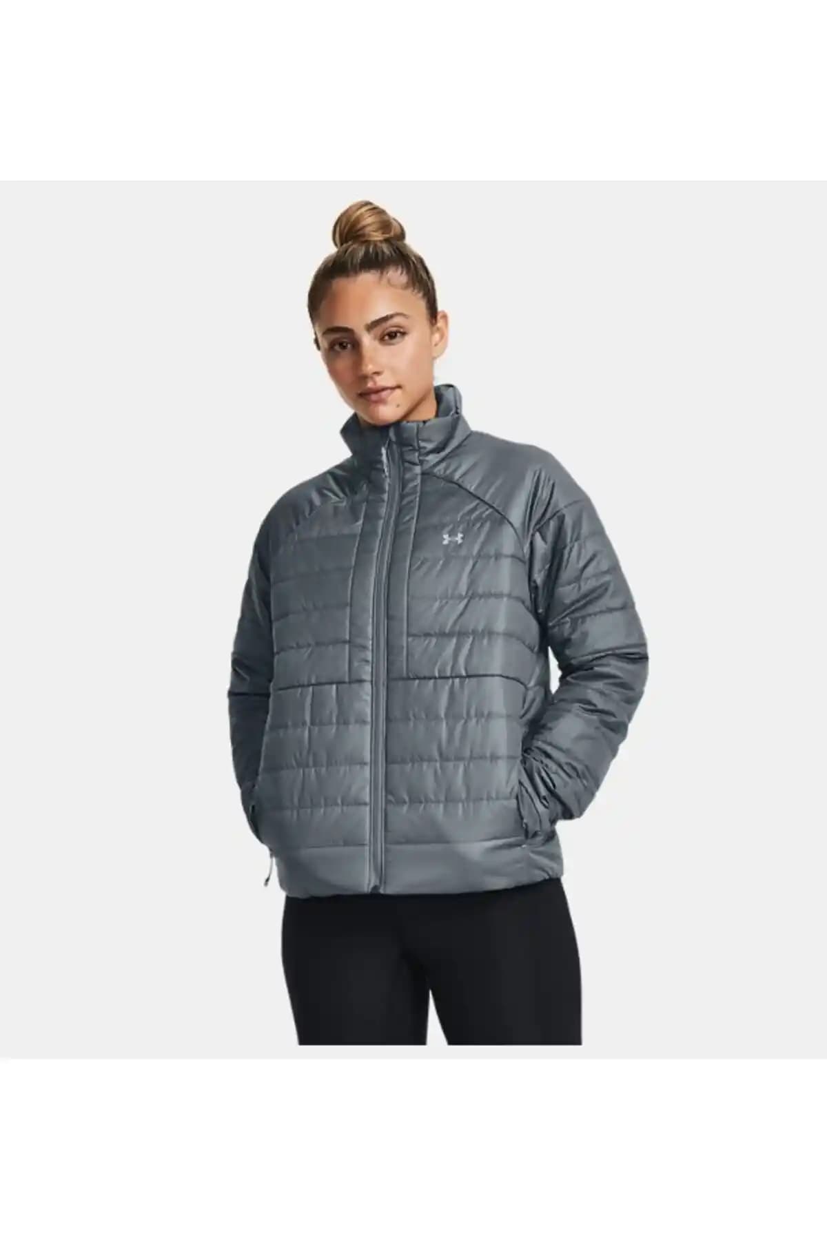 Kadın Moda Dünyasında Under Armour Montları: Şıklık ve İşlevselliğin Buluşması