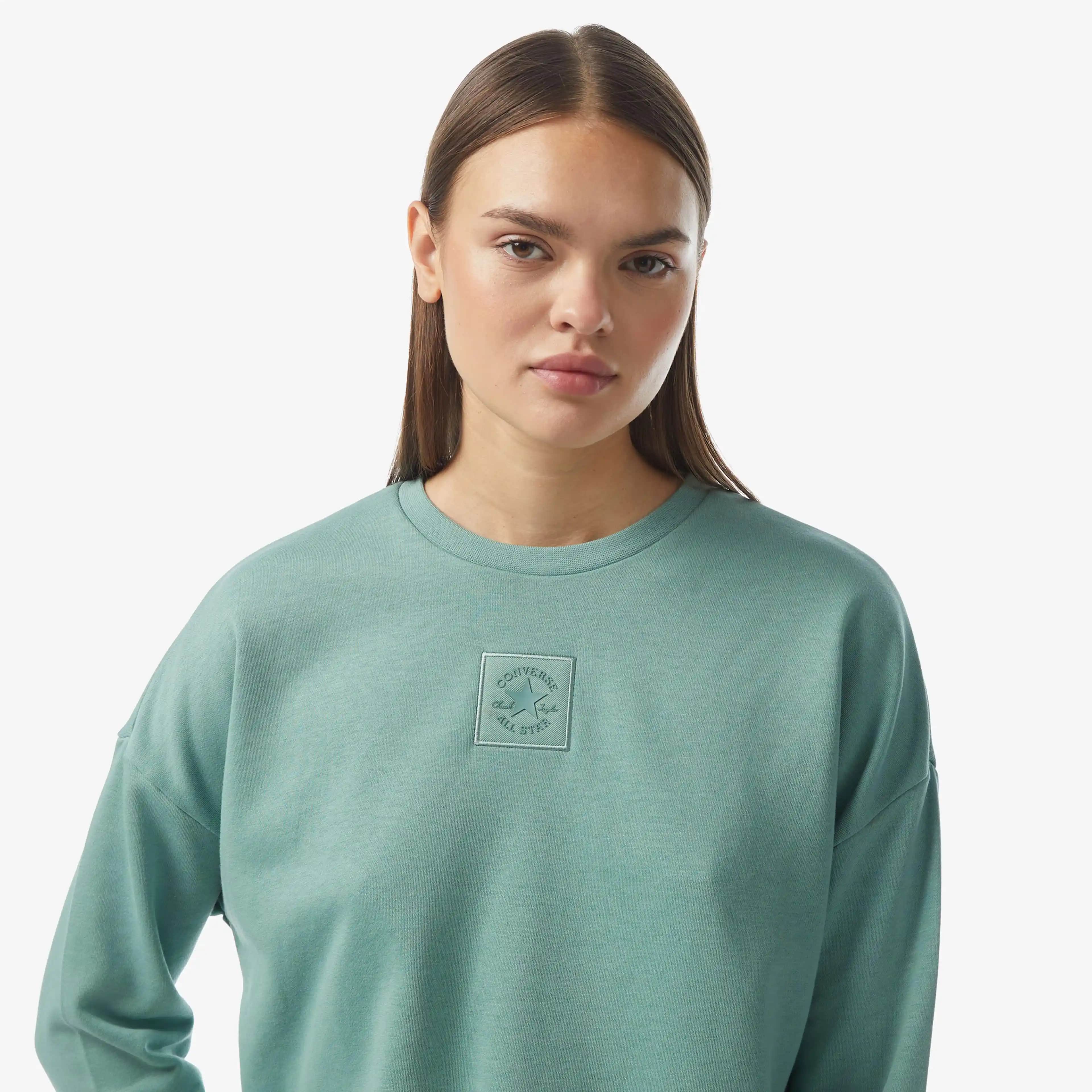 Kadınlar İçin Renkli ve Şık Turkuaz Sweatshirt Trendleri ve Kombinasyonlar