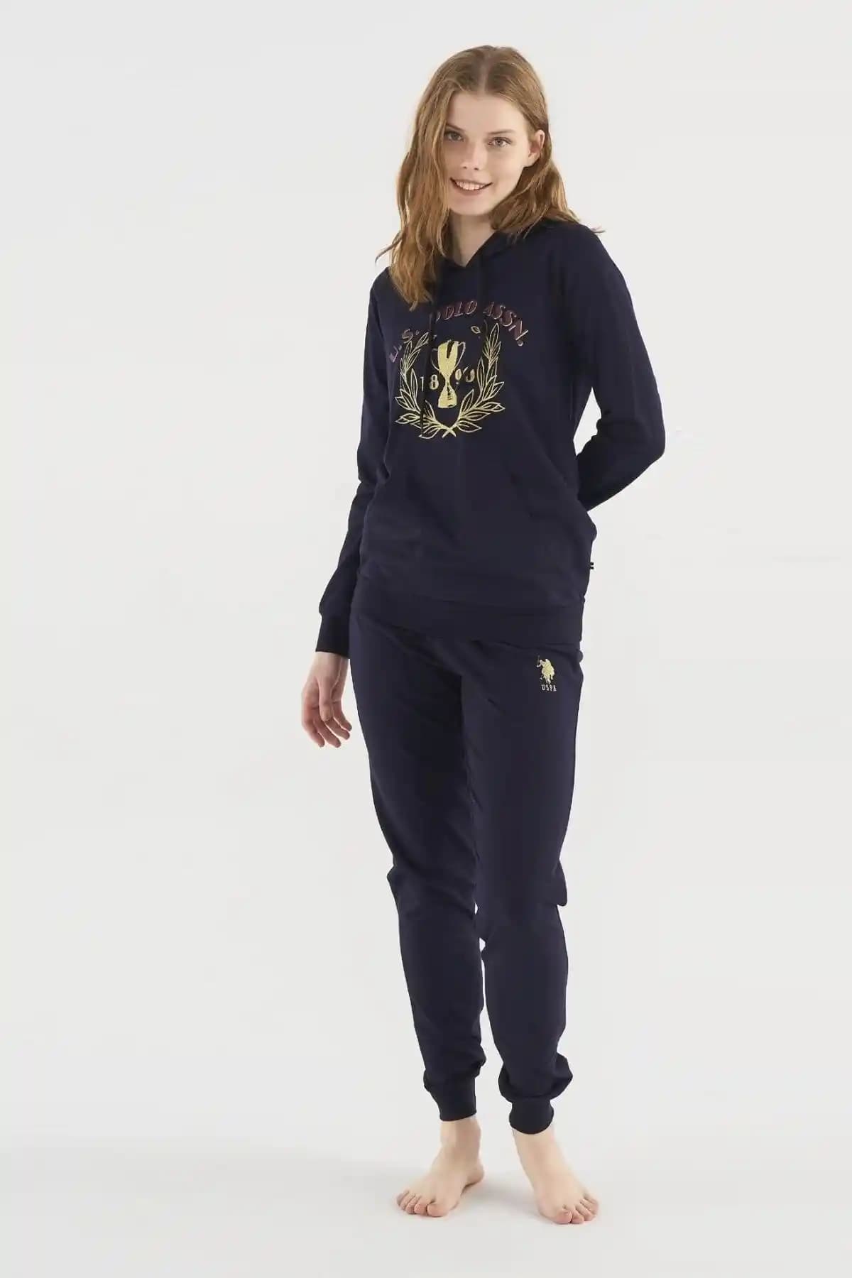 Kadınlar İçin US Polo Eşofman Takımları: Konfor ve Şıklığın Mükemmel Birlikteliği