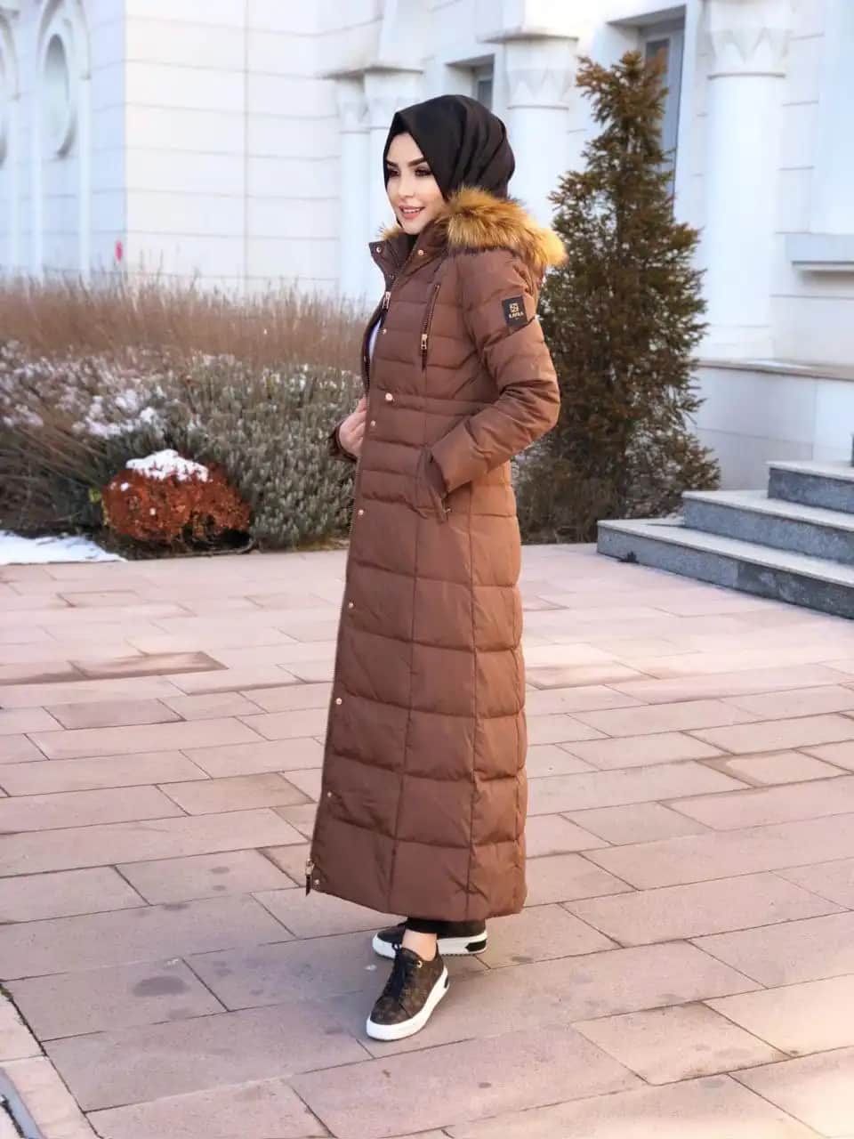 Kaz Tüyü Montlar ile Kışın Şıklığınıza Konfor Katın Tesettür Modasında Trendler ve Seçenekler