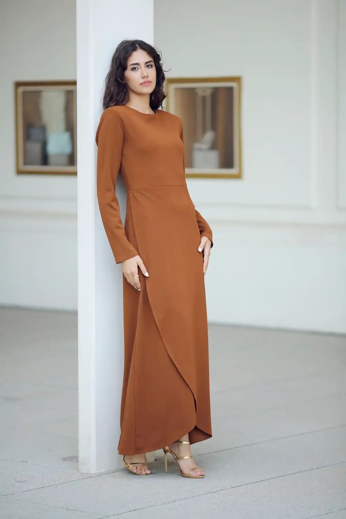 Moda Dünyasında Güncel Trend Elbiseler ve Stil İpuçları Analizi