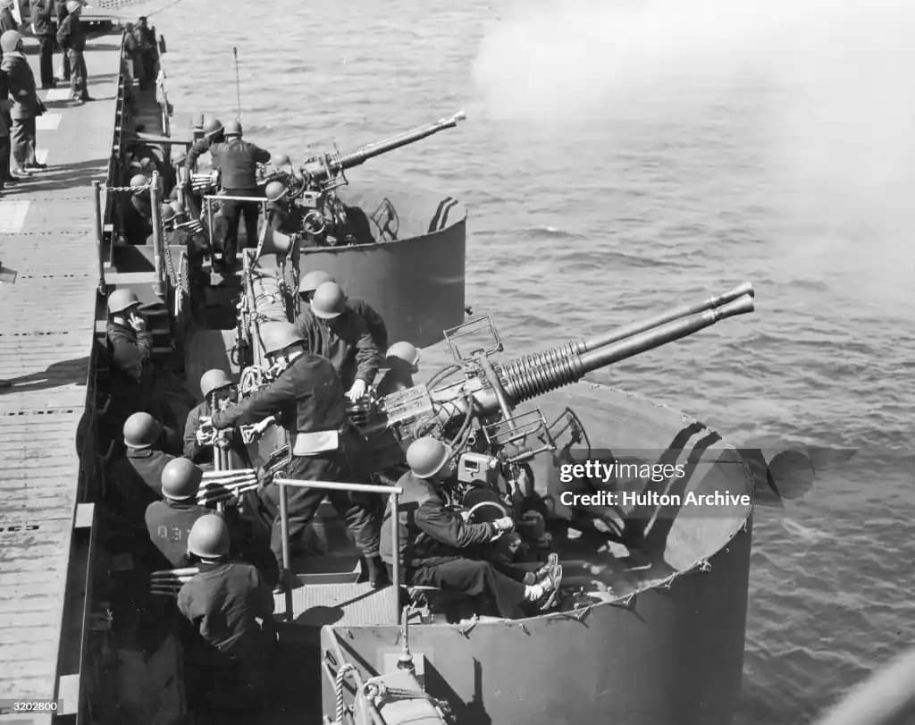 Moda Dünyasında Mont Seçimi: Şıklık ve Fonksiyonelliğin Birleştiği Rehber