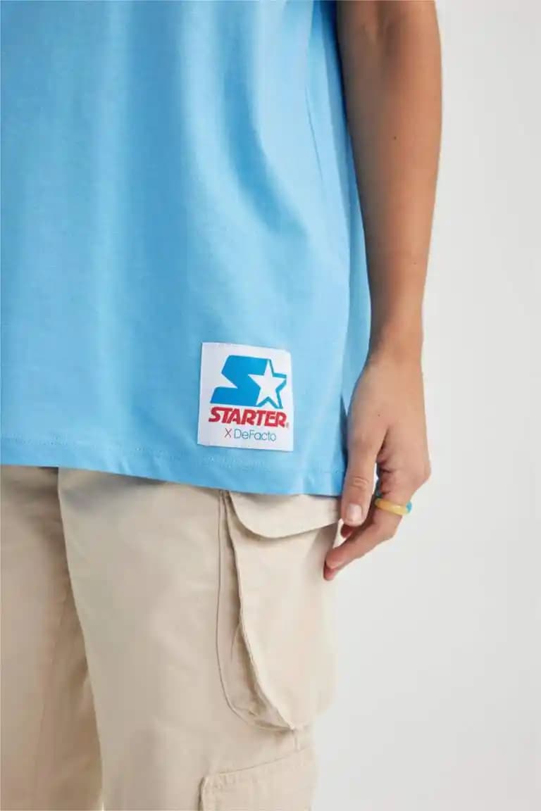 Moda Dünyasında Starter Tişörtler: Temel Parçalar ve Kombinasyon İpuçları