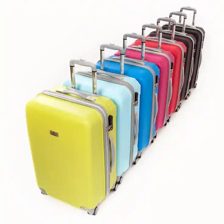 Moda ve Seyahat Dünyasında Valizlerin Yeri: Stil ve Fonksiyonellik Analizi