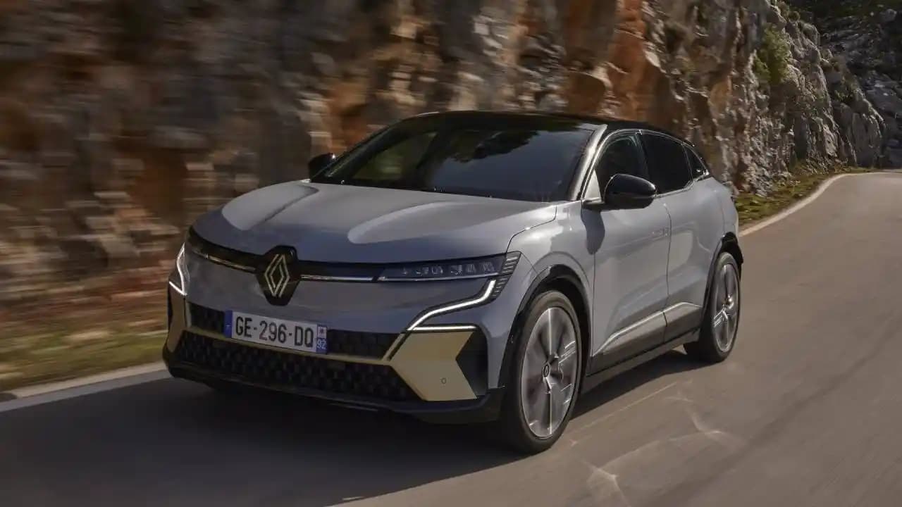 Moda ve Teknolojinin Buluşması: Yeni Trendler ve Geleceğin Tasarımları