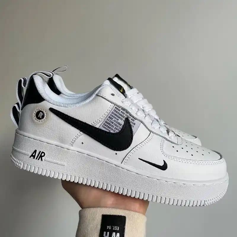 Nike Air Force Modellerinin Moda Dünyasındaki Yeri ve Trendlerle Entegrasyonu