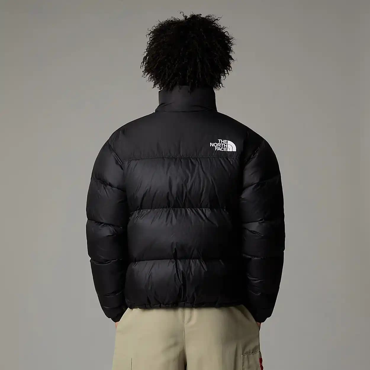 North Face 1996 Retro Nuptse Mont: Moda ve Fonksiyonelliğin Modern Buluşması