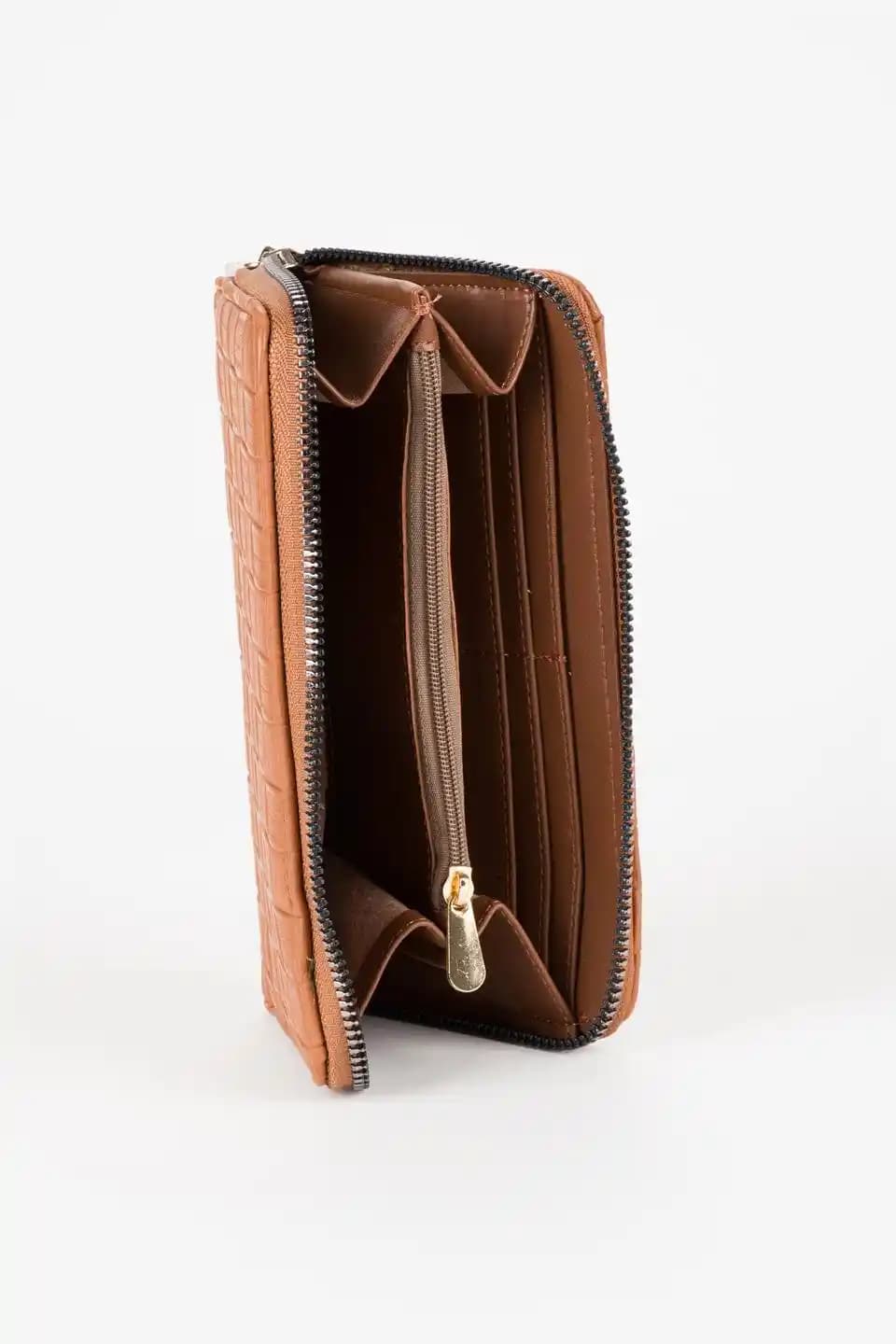 Örme Cüzdan Modasında Şıklık ve Fonksiyonelliğin Buluşması