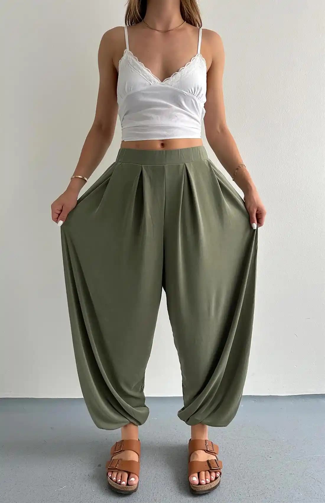 Şalvar Pantolon Modelleri ve Kombin İpuçlarıyla Tarzınızı Yaratın