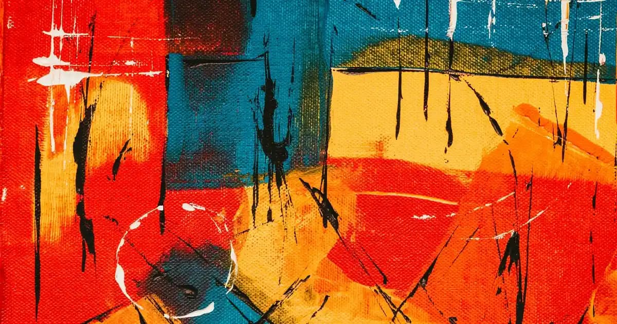 Şapkalı Nikah Elbiseleri: Geleneksel ve Modern Tarzların Zarif Buluşması