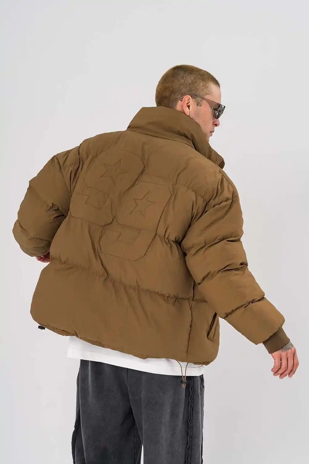 Şişme Mont Kabartma Trendleri ve Moda Dünyasında Yükselişi 2023