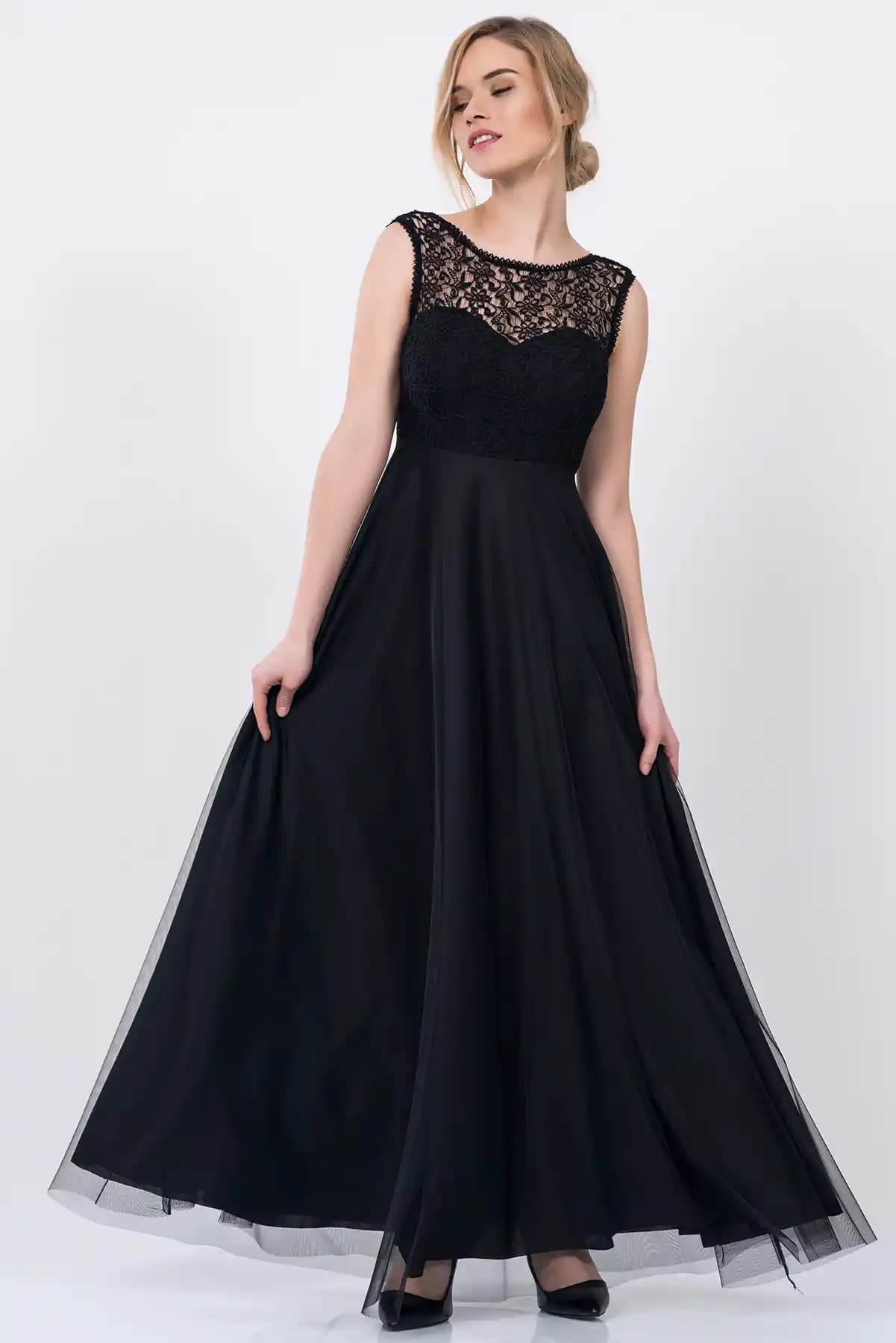 Siyah Söz Elbisesi: Moda Dünyasında Zamansız Şıklık ve Stil İpuçları