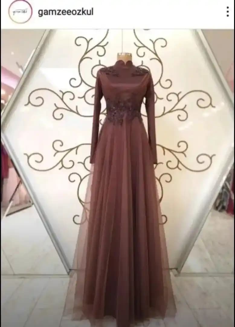 Söz Nişan Kıyafeti Seçimi İçin Güncel Trendler ve Stil Önerileri