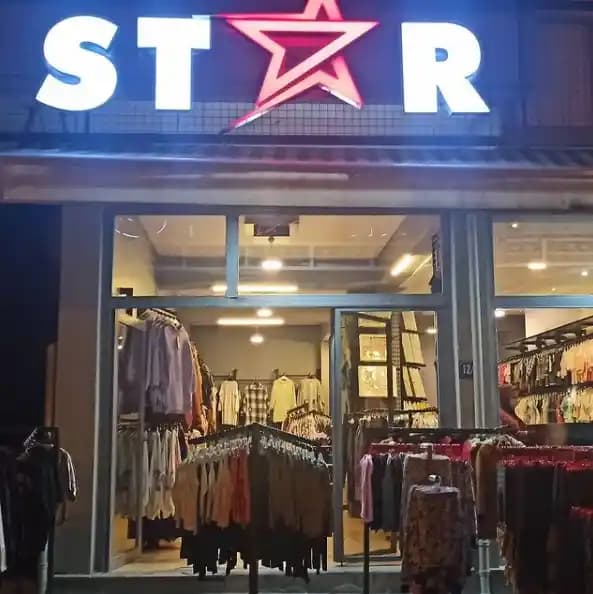 Star Giyim Trendleri ve Moda Dünyasında Parlak ve Çekici Stil Seçenekleri