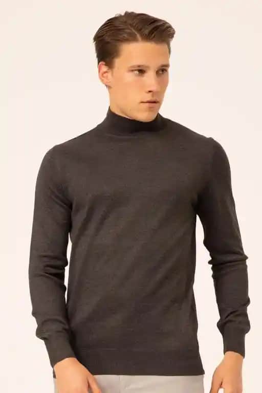 Suvari Kazakları: Moda Dünyasında Zarafet ve Konforu Bir Arada Sunan Parçalar