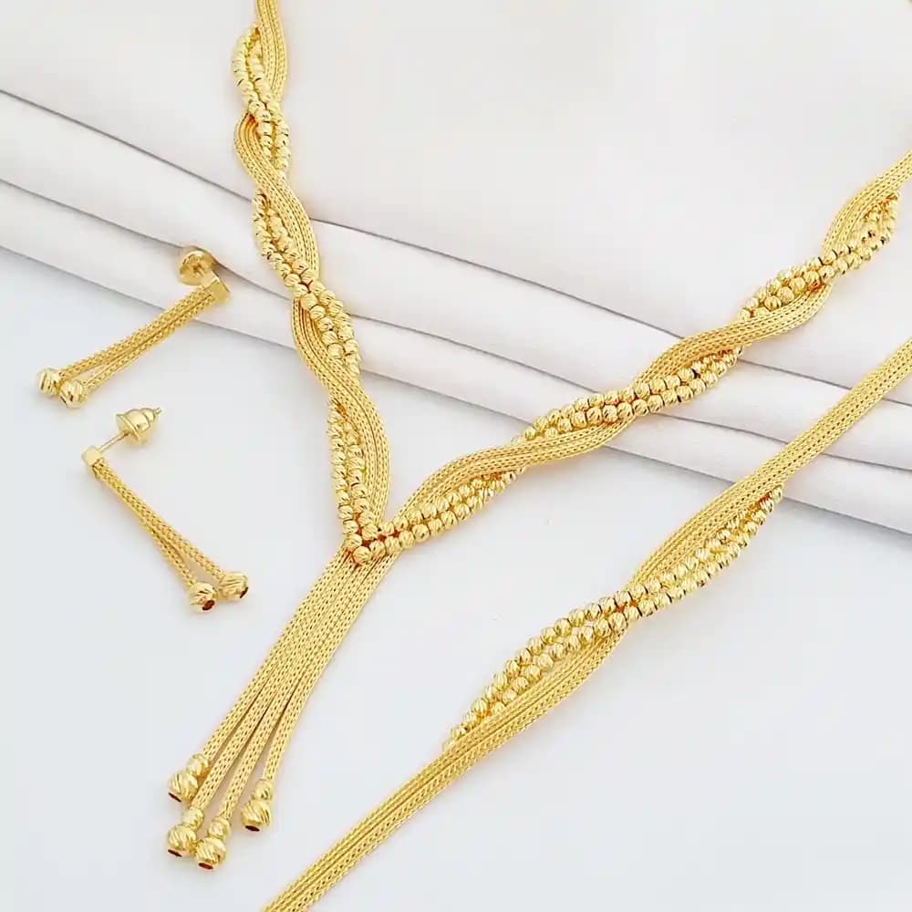 Takı Seti Modelleri ve Trendleri: Kişisel Tarzınızı Yansıtan Seçenekler