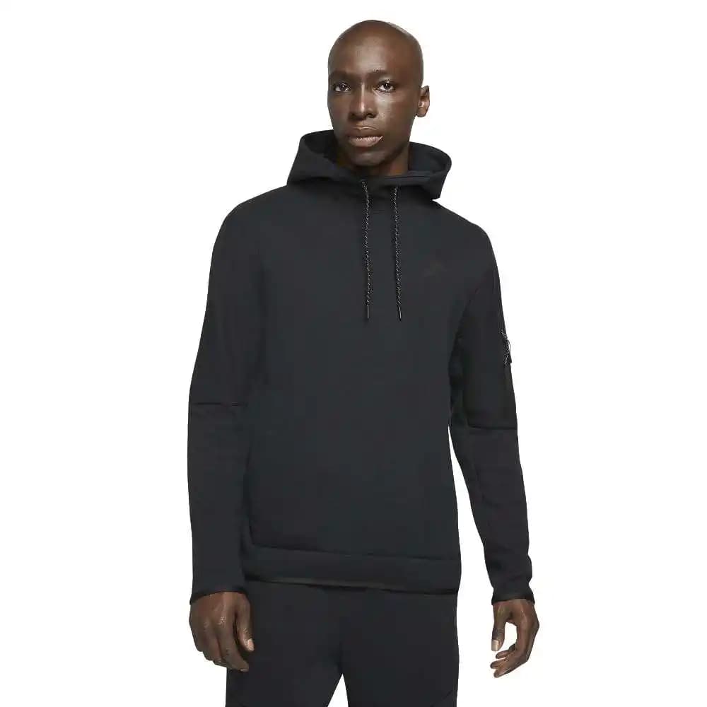 Tech Fleece Nedir ve Moda Dünyasında Yükselişi Hakkında Detaylı Bilgi
