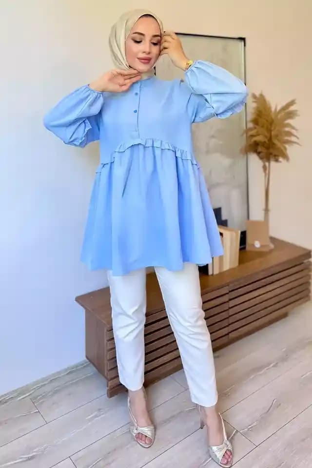 Tesettür Giyiminde Mavi Gömleklerin Yeri ve Stil İpuçları